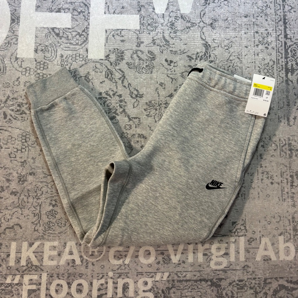 Nike Sportswear Tech Fleece Slim Fit Joggers Grey CU4495-063 Mens Small NWT